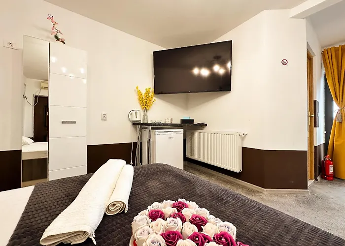 The Royal - Studio With Balcony & Panoramic View